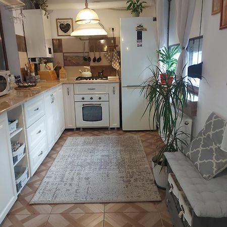 Ferienwohnung Flomar By The Sea Mangalia Exterior foto
