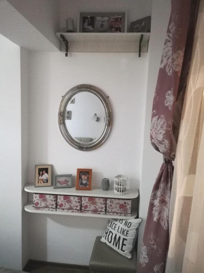 Ferienwohnung Flomar By The Sea Mangalia Exterior foto